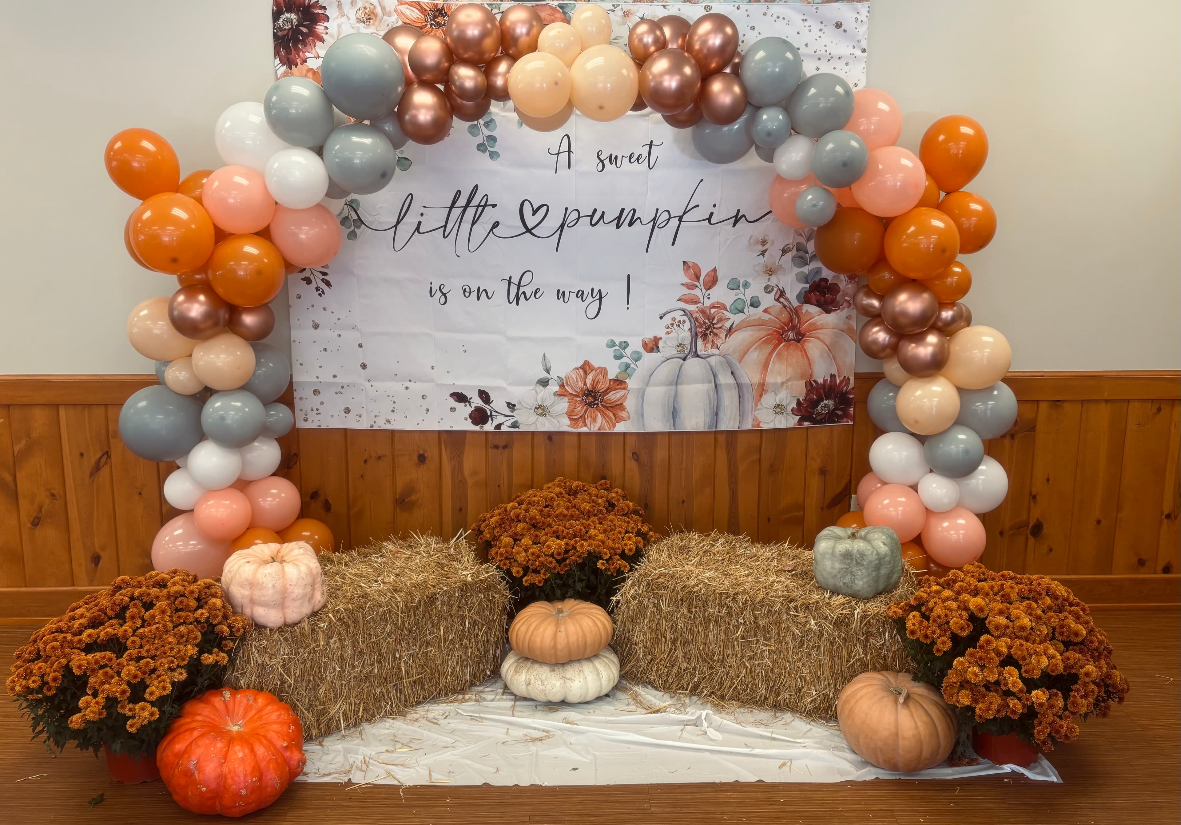 Fall balloon arch decoration for a seasonal party in Northwest Ohio